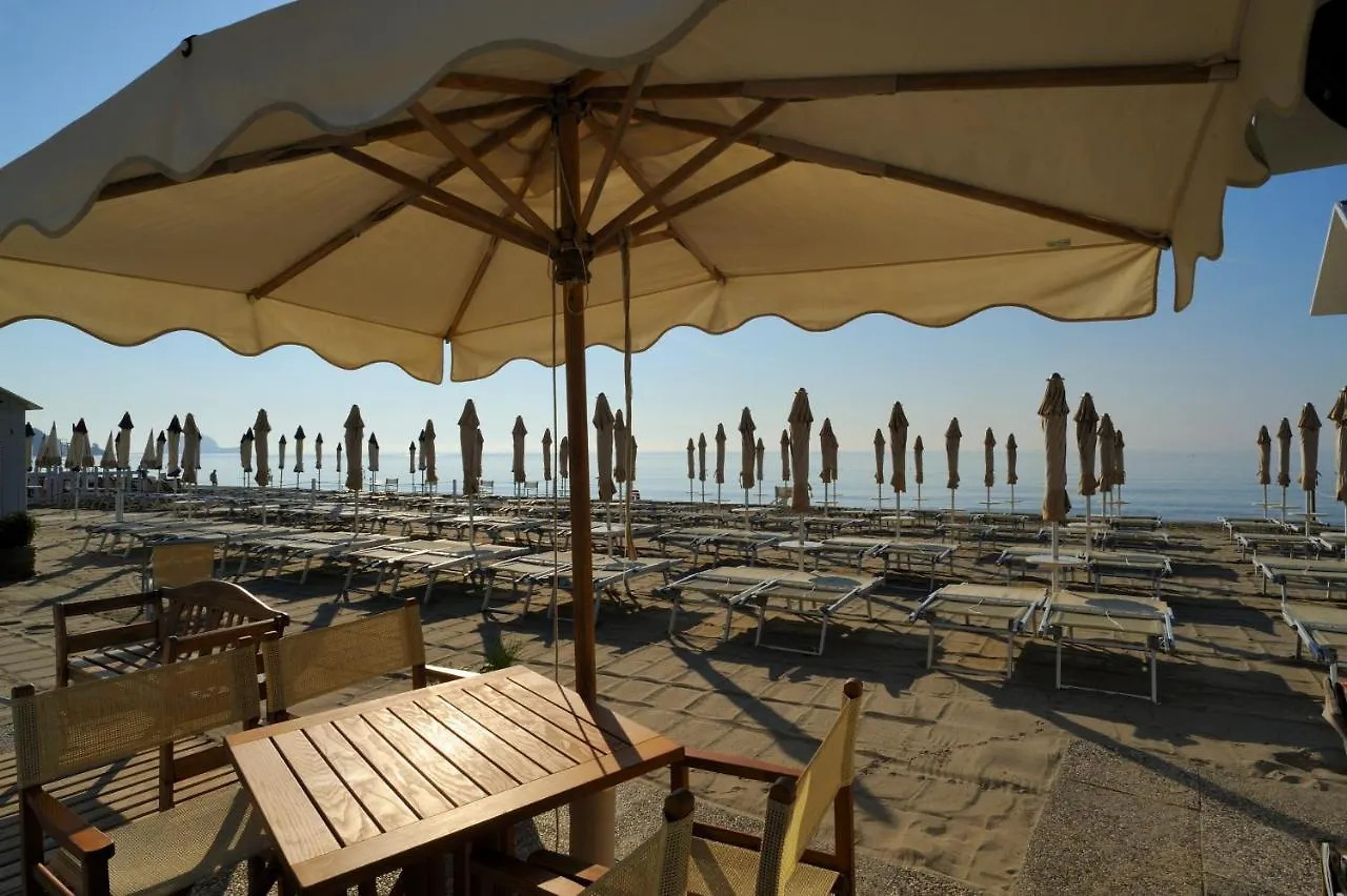 Hotel Europa&Concordia Alassio 4*,