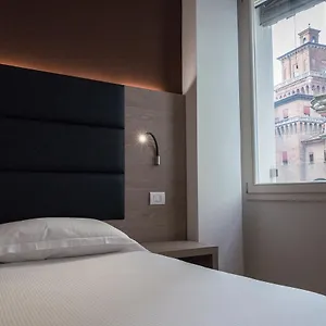 Couette-café Letto A Castello Ferrare