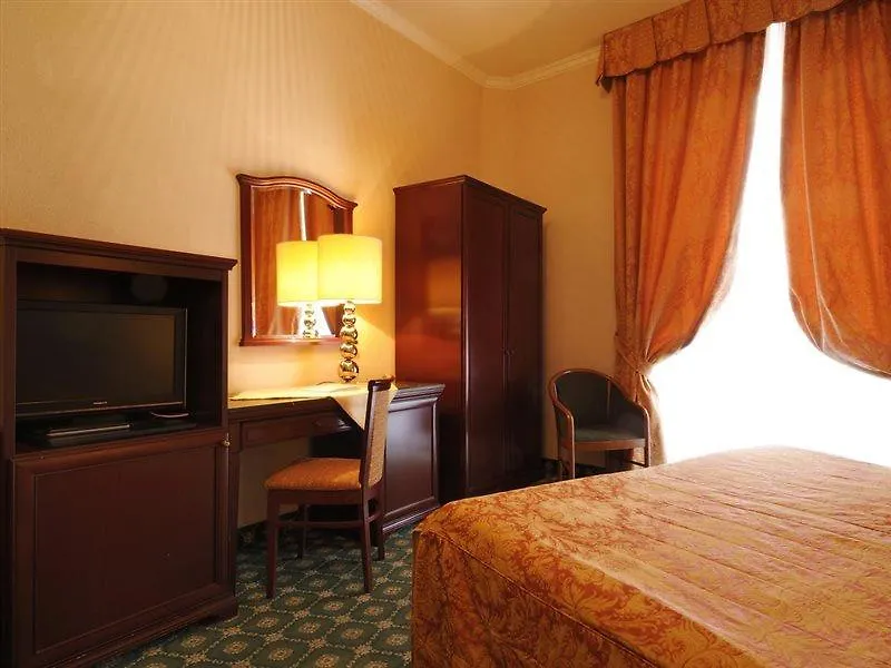 Hotel Europa & Concordia アラッシオ 4*,  イタリア